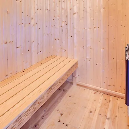 Three-bedroom In Sydals