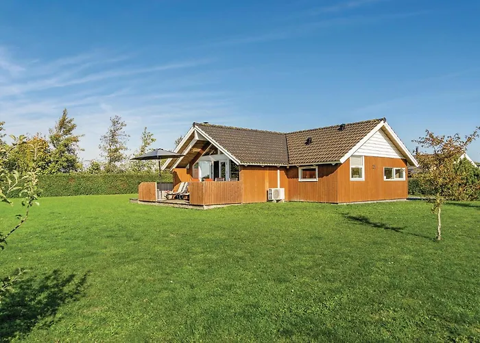 Three-bedroom In Sydals