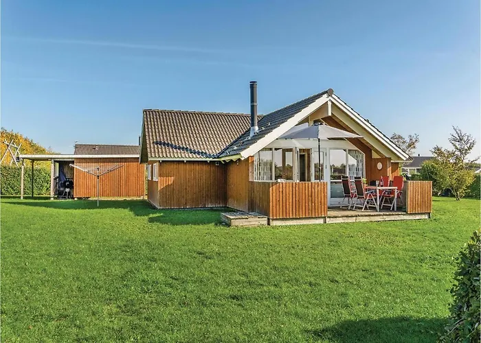 Three-bedroom In Sydals * Skovbyballe